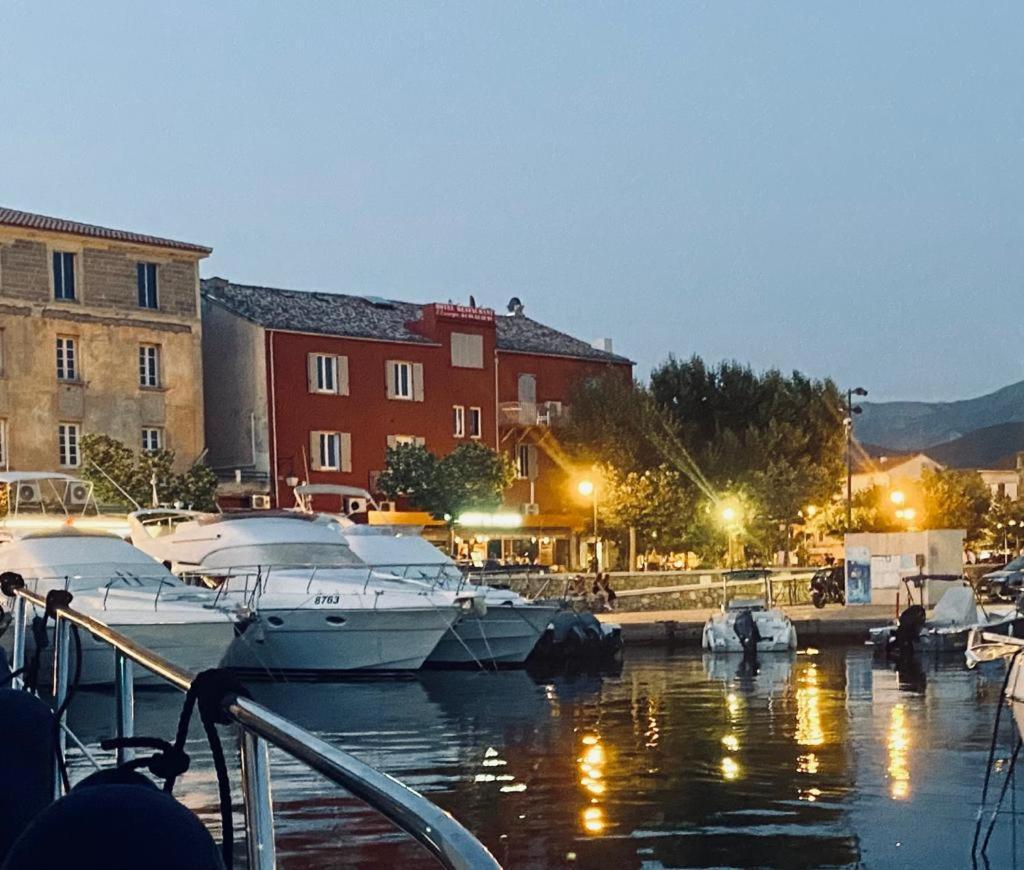 Hotel Restaurant L'Europe 圣弗洛朗 外观 照片